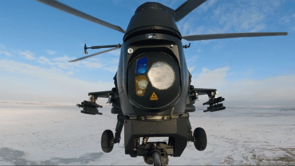 揮舞利刃 苦練制勝空天硬本領