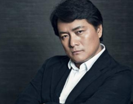 40歲醜男巨興茂的“清醒”，撕開了多少明星的遮羞布