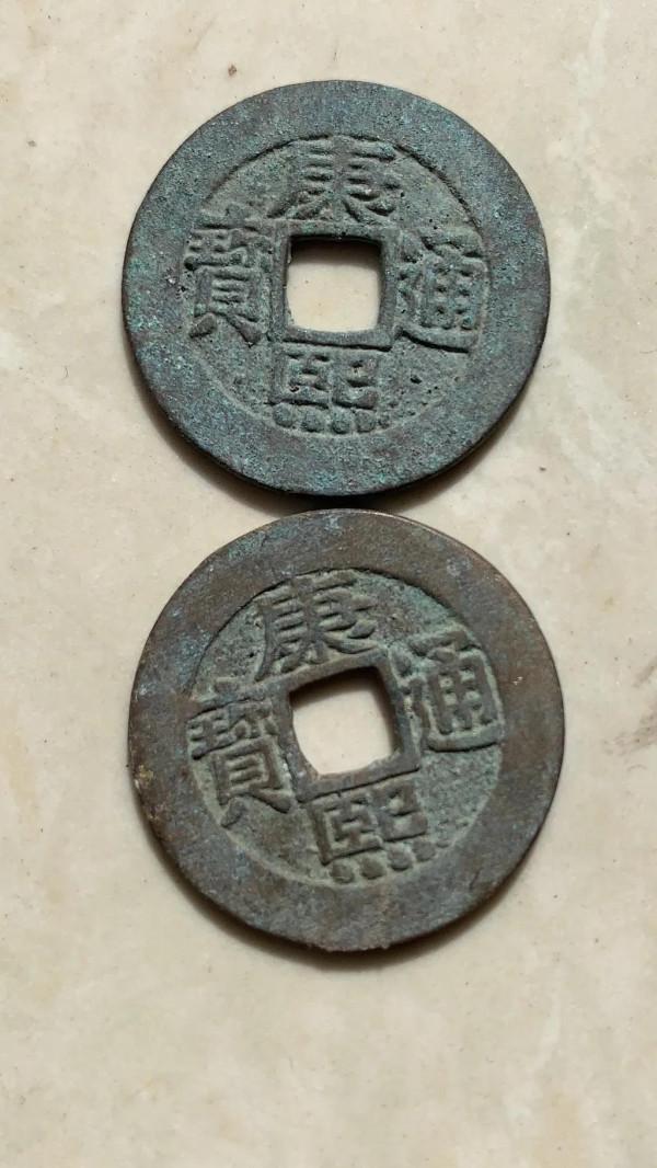 現代仿品技術幾乎達到了真假難辨的程度，收藏需謹慎