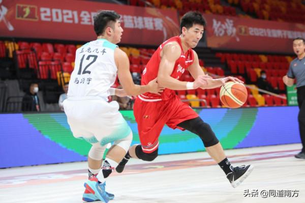 NBL第18輪:7人上雙劉羽楠砍兩雙,廣西威壯132:100大勝北京雄鹿 NBL第18輪:7人上雙劉羽楠砍兩雙,廣西威壯132:100大勝北京雄鹿