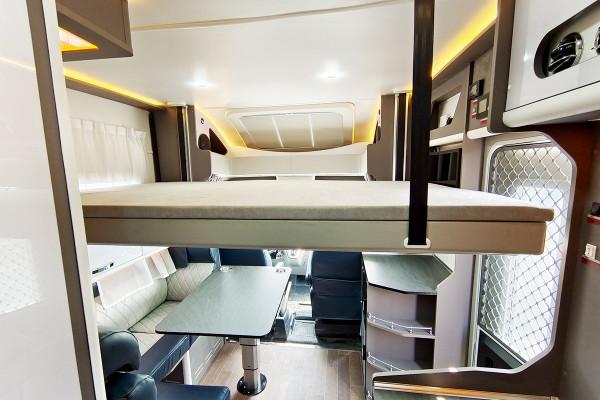 後拓展還帶電動升降床 舜宇V90T型房車48V供電系統有保障 後拓展還帶電動升降床 舜宇V90T型房車48V供電系統有保障