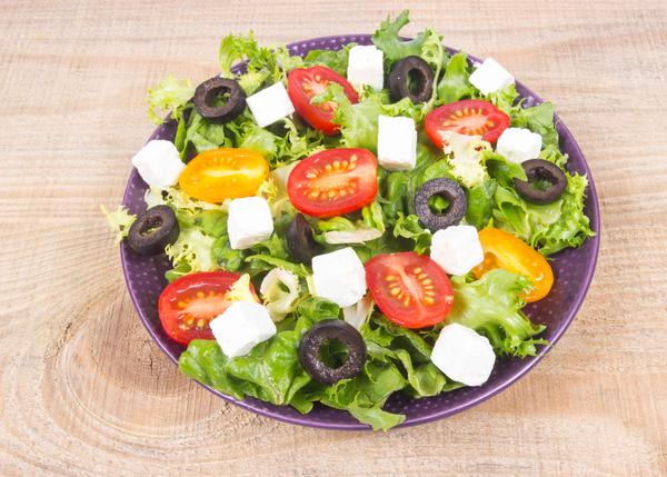 早上起床經常出現口乾口苦現象時，注意可能和3個因素有關