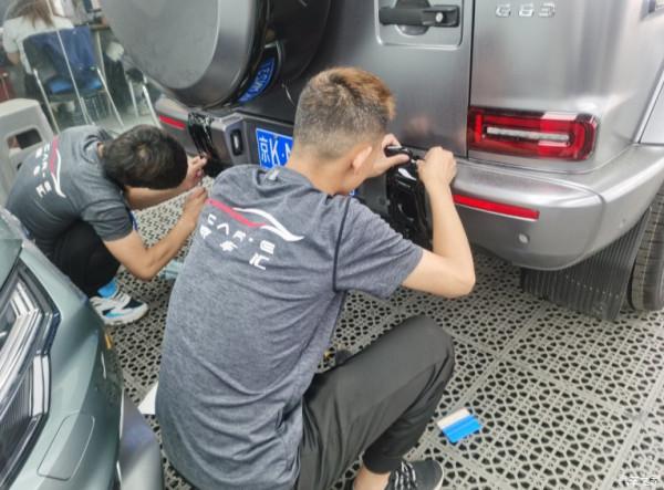 賓士G63花十幾萬改裝值得嗎？看效果就知道了