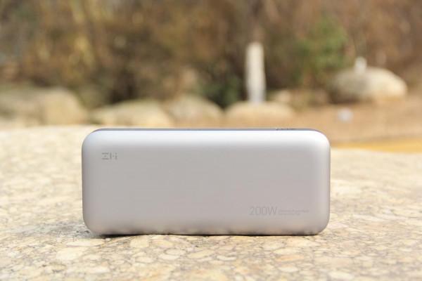 200W大功率+25000mAh大容量:紫米20號 200W大功率+25000mAh大容量:紫米20號