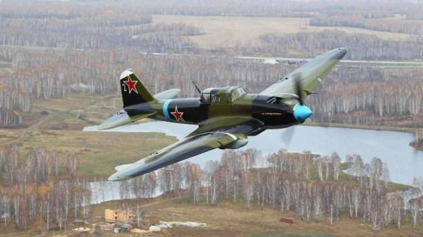 1953年蘇聯運輸機被美國擊落，兩天後蘇聯就將美國B-50轟炸機擊落