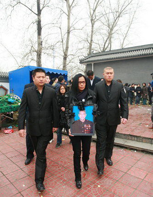 韋唯：離婚受創傷，抗病8年，3個兒子是她的精神支撐