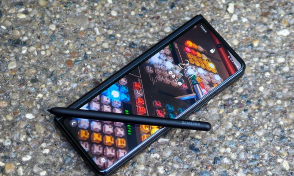 圍觀！三星 Galaxy Z Fold 3評測：全球首款UDC摺疊屏手機，潮奢完美