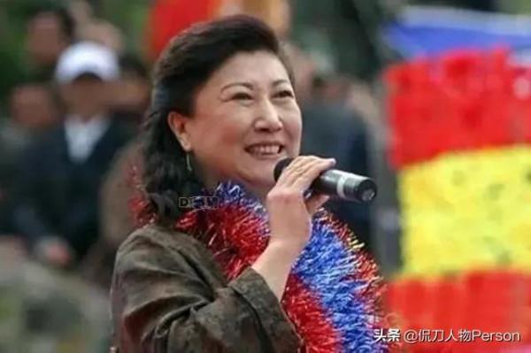 高秀敏去世前都沒與趙本山言和，這段恩怨誰有錯？何慶魁給了答案