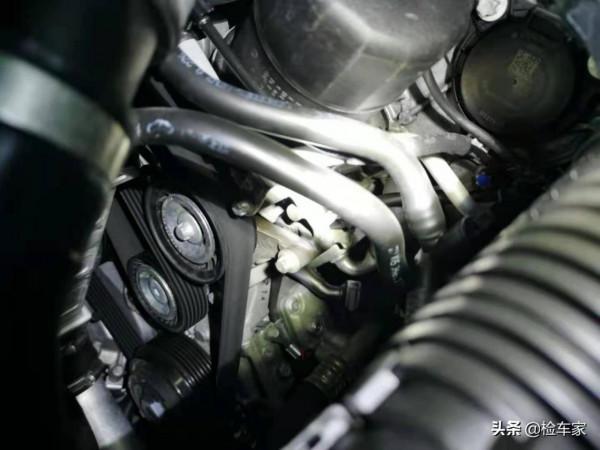 55萬買臺二手賓士S320充排場，生意人的精明？網友：車上才是贏家