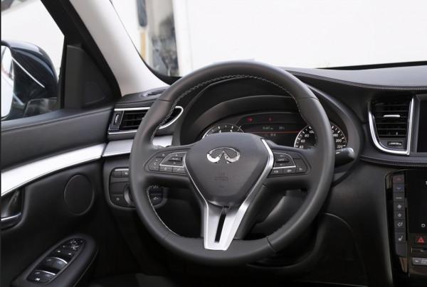 英菲尼迪QX50，配BOSE音響，全系2.0T沃德十佳引擎，入門才26萬多