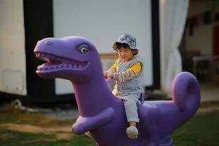 離婚對孩子的傷害有多大？父母不同的處理方式結果會大不相同