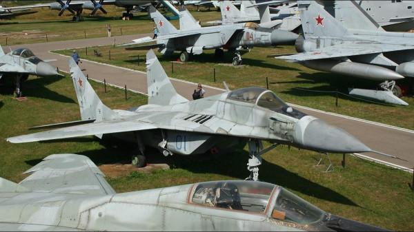 794架對1700架實現落後到逆轉，中印空軍戰機現狀橫向對比