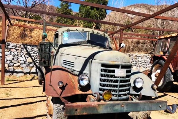 菜吧：無氮不生長,無磷難成花,無鉀不上色，無硼難坐果，缺鈣裂果