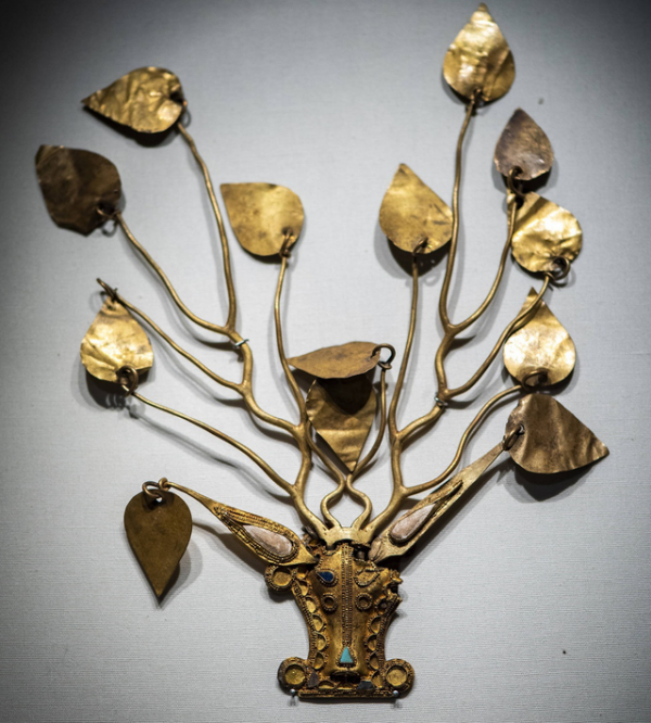 來自蒙古的草原珠寶狂放又精緻，這件鎮館之寶曆史悠久，太獨特了