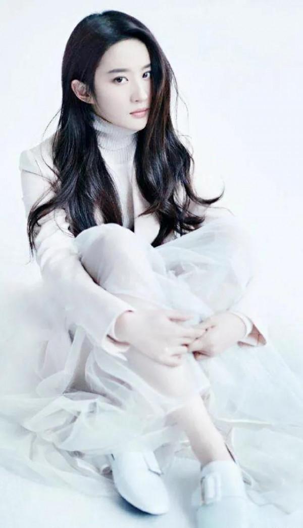 劉亦菲的生活照，顏值依舊線上