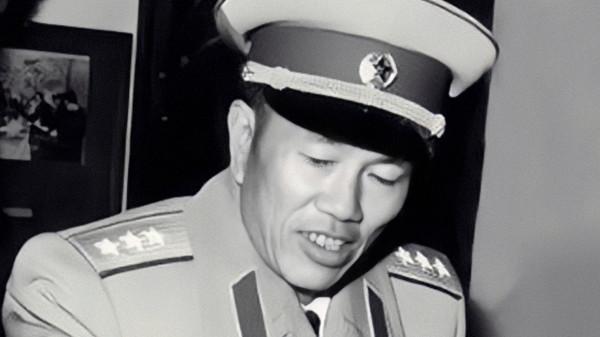 朝鮮戰爭爆發,林彪突然對周總理說:把黃永勝撤下來,換一個人上 朝鮮戰爭爆發,林彪突然對周總理說:把黃永勝撤下來,換一個人上