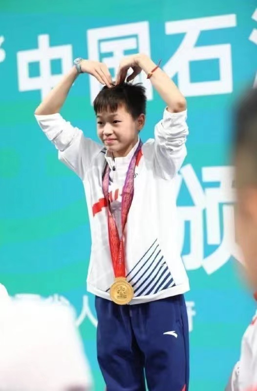 全紅蟬成全民明星,身價不斷增加,登上福布斯精英榜單 全紅蟬成全民明星,身價不斷增加,登上福布斯精英榜單