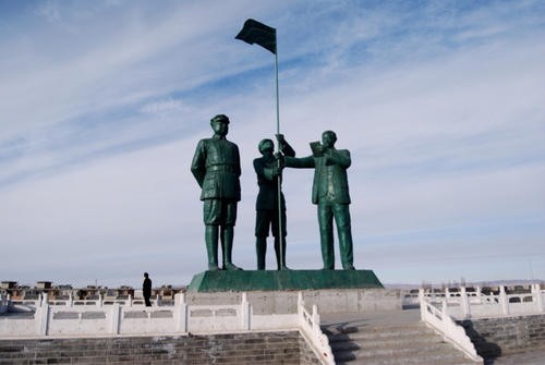 毛主席為何敬佩馮玉祥？還對他誇讚道：“置身民主，功在國家”