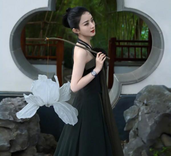 趙麗穎時尚路有多難？合作過業內8大知名攝影師，只有2人沒失手