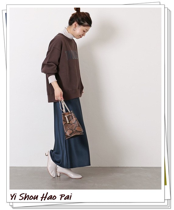 展現女人優雅和知性，14種海軍藍單品穿搭分享