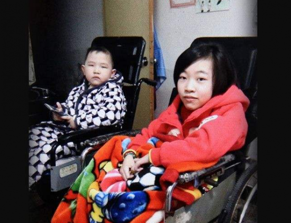 姐弟相繼患上漸凍症，父親多次想自殺，13歲少女的遺書讓人淚目