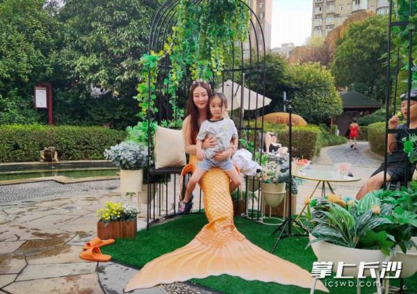 組圖|中秋出遊,幸福滿滿 組圖|中秋出遊,幸福滿滿