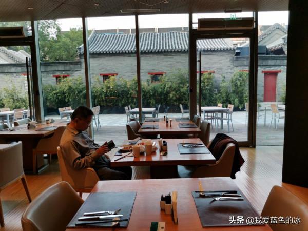 在北京入住第二家酒店自助餐廳裡的早餐