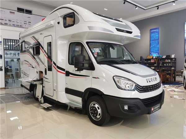 戴德雲遊依維柯房車，不到四十萬的大品牌房車