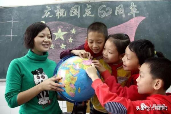 從老照片中，重溫那些年我們的國慶記憶