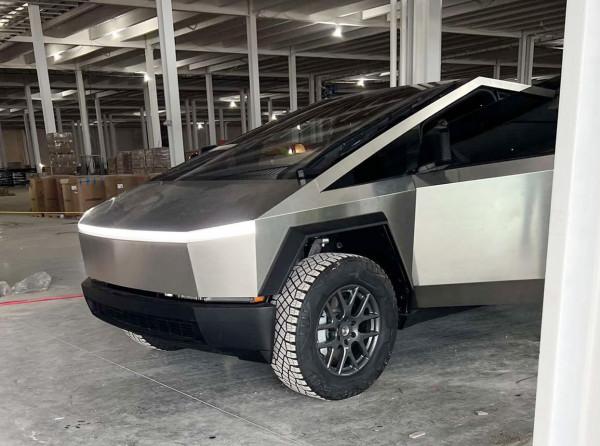 未上市訂單已破120萬臺,特斯拉皮卡量產版曝光,2023年正式交付 未上市訂單已破120萬臺,特斯拉皮卡量產版曝光,2023年正式交付