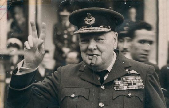 1997年香港迴歸前，中英軍艦對峙三天三夜，中方：撞就撞，誰怕誰