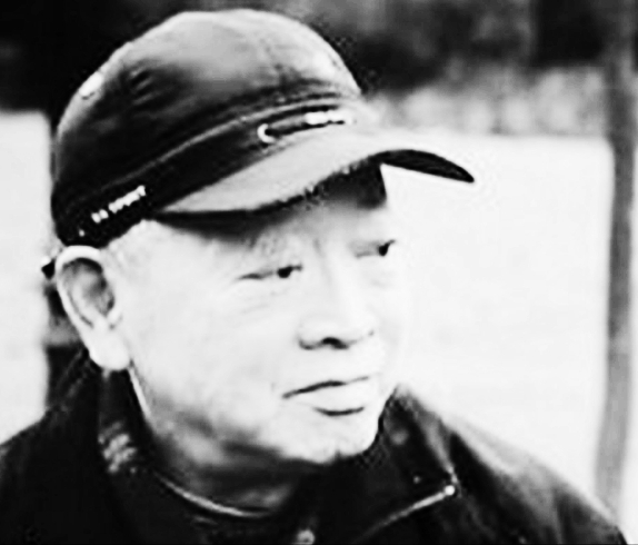 15歲男孩到延安後，朱德等人都來看望，周恩來：你可知父親是誰？