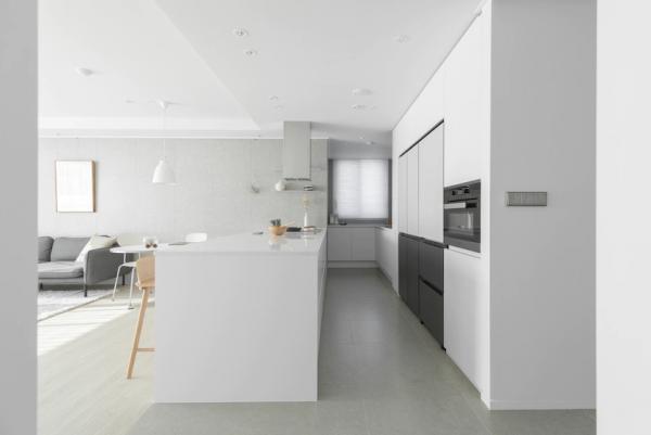 這套房子憑“簡單純粹”出圈了，通透舒適，空間放大不止130㎡了