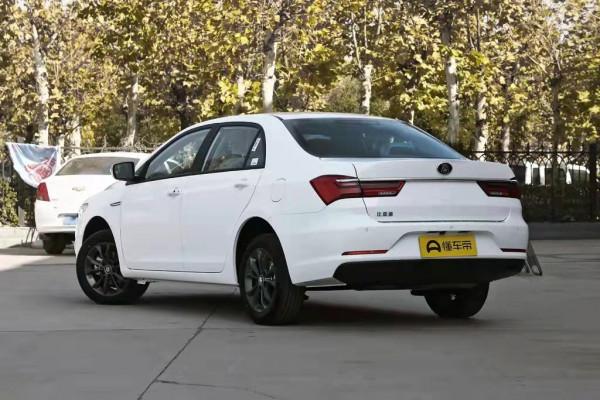 比亞迪秦:外觀時尚,空間討喜,搭載1.5L+CVT,配定速巡航 比亞迪秦:外觀時尚,空間討喜,搭載1.5L+CVT,配定速巡航