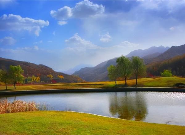 京郊一處神仙景區，一年四季風景如畫，自駕2h車程非常適合露營