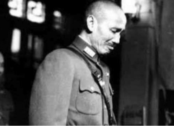 看到大街上睡著數十萬的解放軍,宋慶齡明白,國民黨回不來了 看到大街上睡著數十萬的解放軍,宋慶齡明白,國民黨回不來了