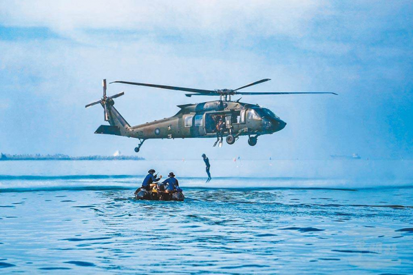 臺空軍決定不買5架夜搜型黑鷹直升機了 原因曝光