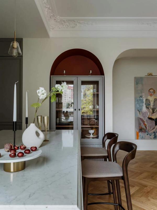 分享一對中年夫婦的家,雕花拱形黃銅,那叫一個精緻,輕奢感爆棚 分享一對中年夫婦的家,雕花拱形黃銅,那叫一個精緻,輕奢感爆棚