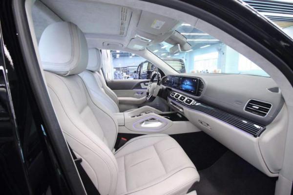 賓士GLS450改裝邁巴赫版本？一個月時間將內飾外觀1:1復刻出來