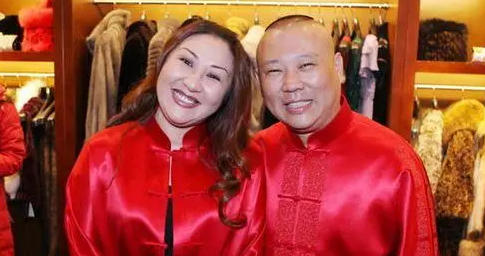 胡中惠與貧窮時的郭德綱離婚，離開郭麒麟去日本打工的她現怎樣？