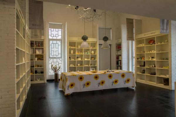 瞰影城 | 絕美秋末時，一條線路，小編帶您玩轉宋莊國防藝術區！