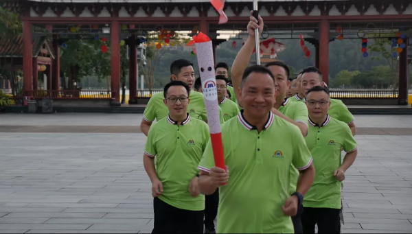 “川商雄起·薪火相傳”接力活動順利舉行 “川商雄起·薪火相傳”接力活動順利舉行