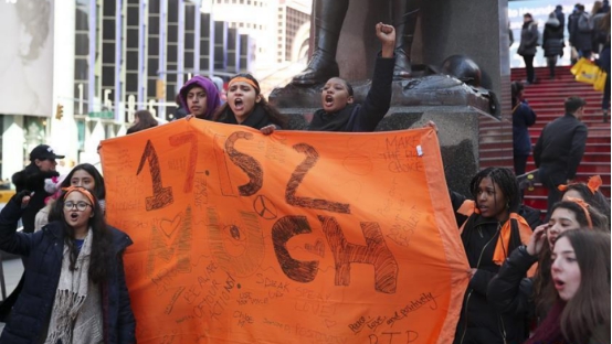 41名美國學生在學校身亡，知情者：上學搞不好就成了上墳