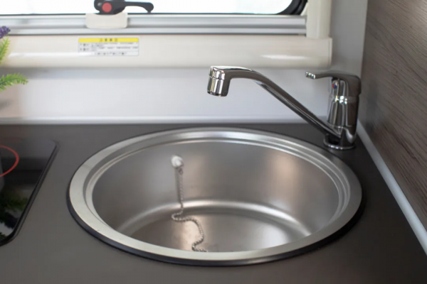 金冠賓歌CD500豪華版丨前臉運動包圍+中額頭設計 高顏值的實力派 金冠賓歌CD500豪華版丨前臉運動包圍+中額頭設計 高顏值的實力派