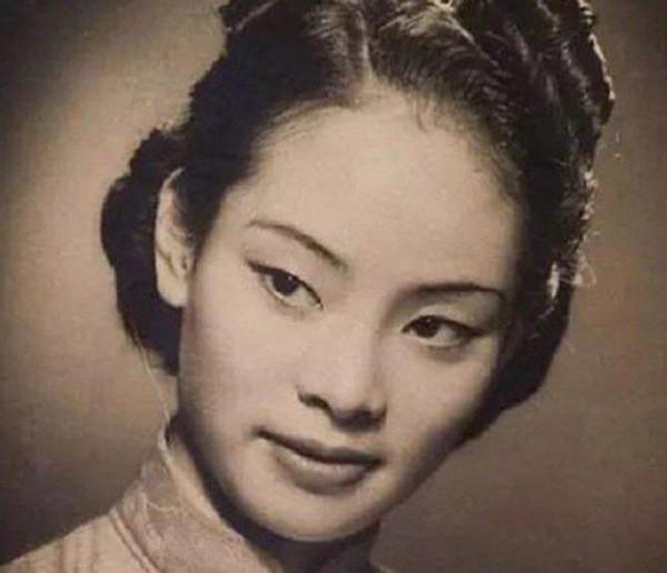 高君曼：與陳獨秀相守15年，始終未得延年認可，僅靠每月50元度日