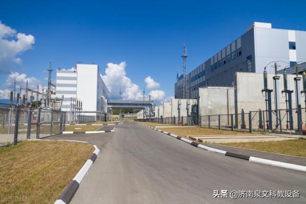 學校如何挑選學生課桌椅生產廠家