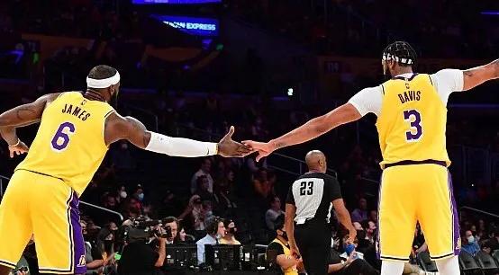 湖人成功遭遇五連敗，三巨頭表現出色難取一勝