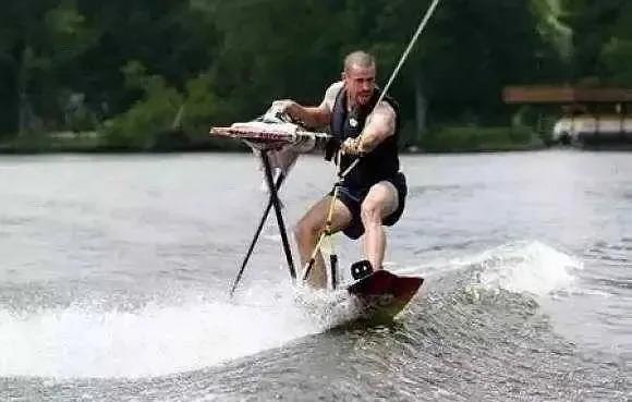 外國人少的原因！有種運動叫做極限熨燙衣服