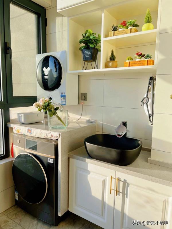 她家已經入住一年,全屋保持整潔乾淨,進屋就被入戶鞋櫃迷住 她家已經入住一年,全屋保持整潔乾淨,進屋就被入戶鞋櫃迷住