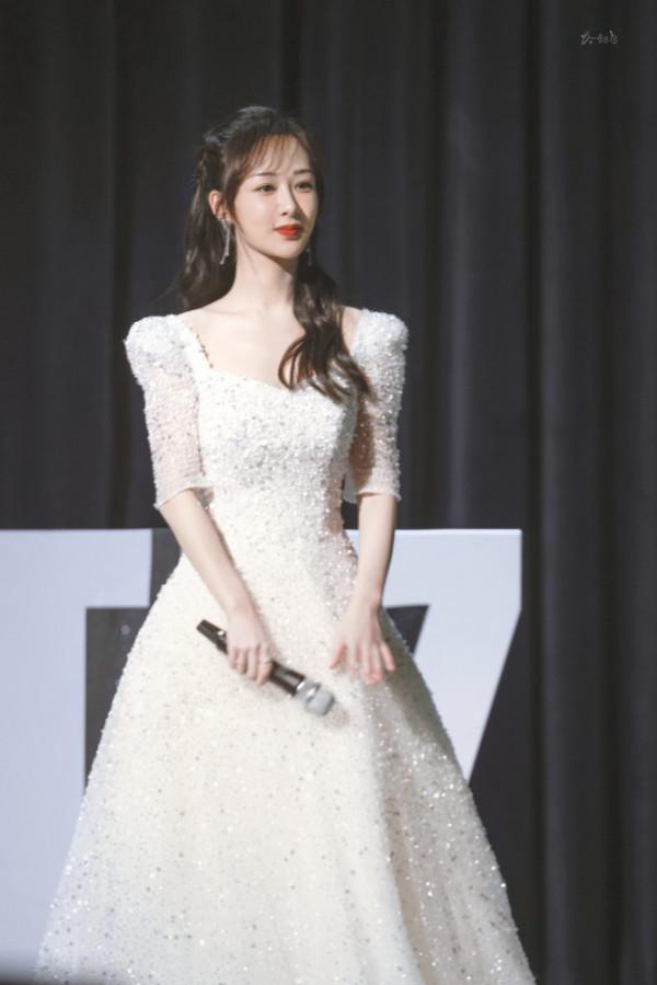 試問女生們，你們哪個能躲得了“婚紗的誘惑”呢？